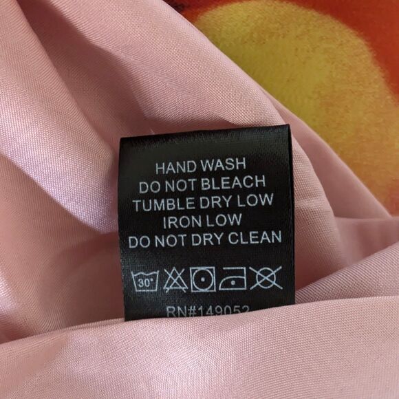 Fashion Nova Juniper Satin Maxi Dress Size S NWT Tropical Hawaiian Colorful - Picture 9 of 13